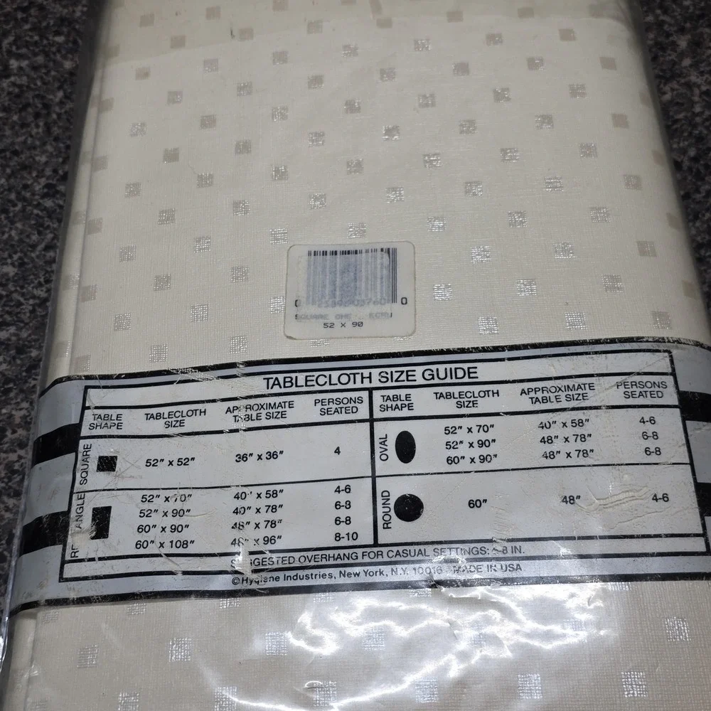 Vintage NOS The Great American Tablecloth Co Vinyl Flannel Back Tablecloth 52x90
